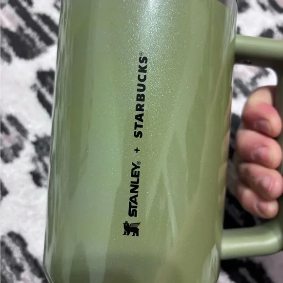 Stanley x Starbucks collab 40oz. Green Tumbler! - Picture 3 of 7